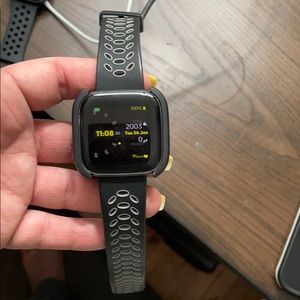 Fitbit versa 2